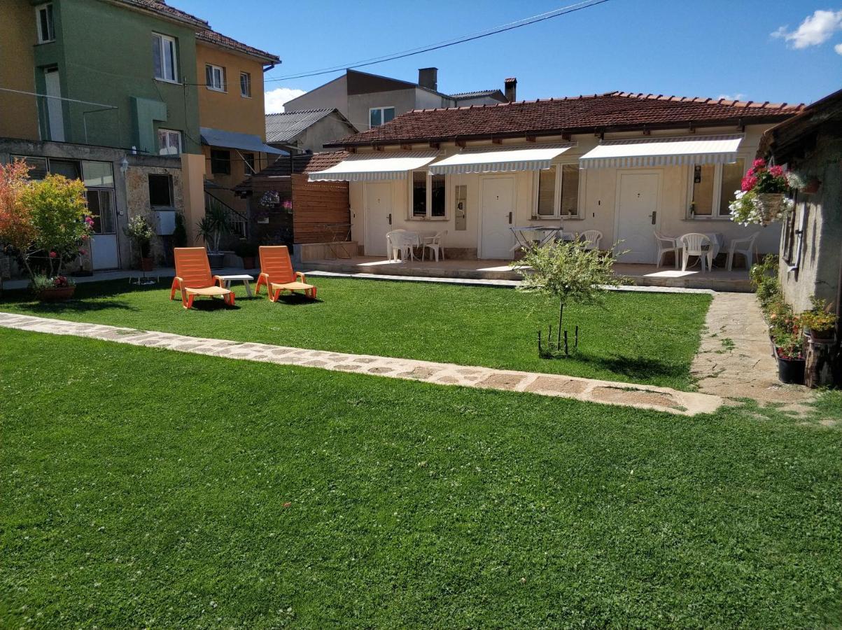 Apartments Three Ohrid Exterior photo