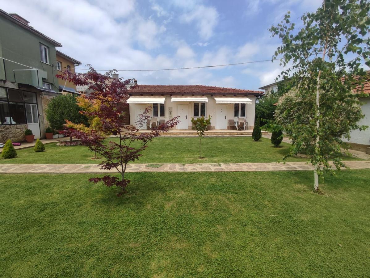 Apartments Three Ohrid Exterior photo