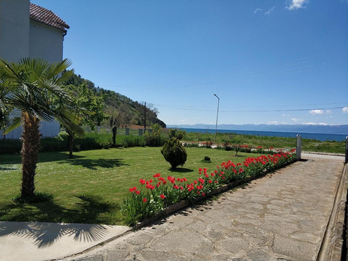Apartments Three Ohrid Exterior photo